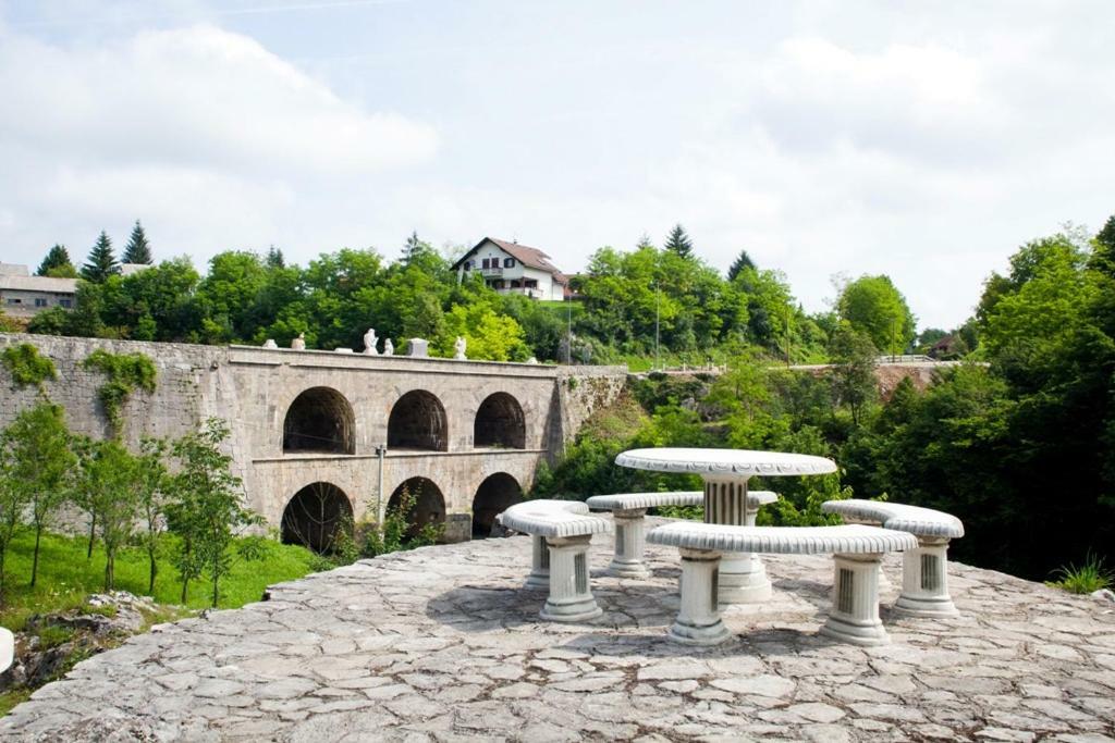 Apartman Nino Tounj Esterno foto